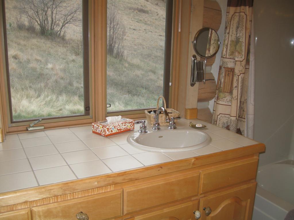 Rye Creek Lodge Darby Extérieur photo