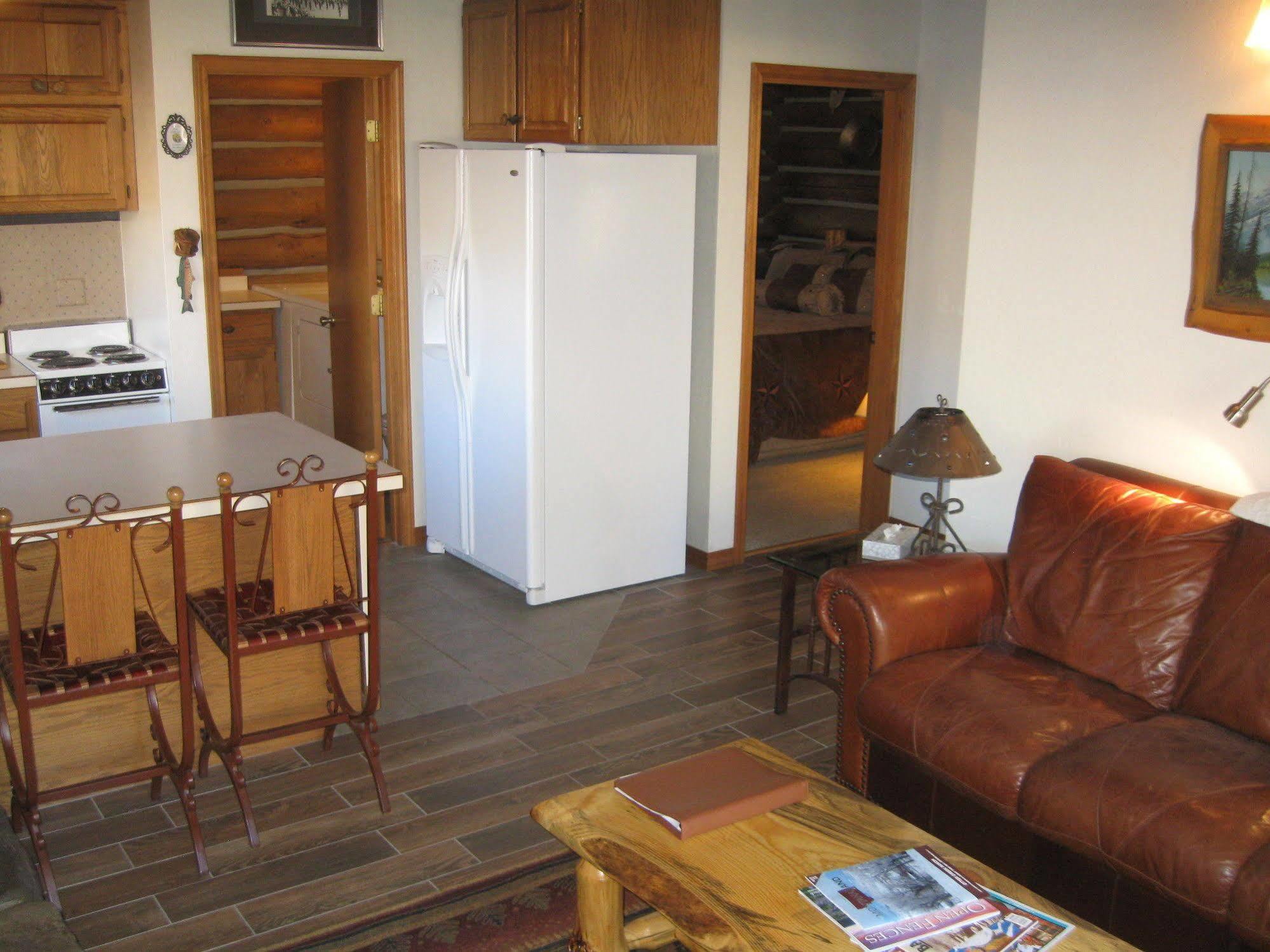 Rye Creek Lodge Darby Extérieur photo