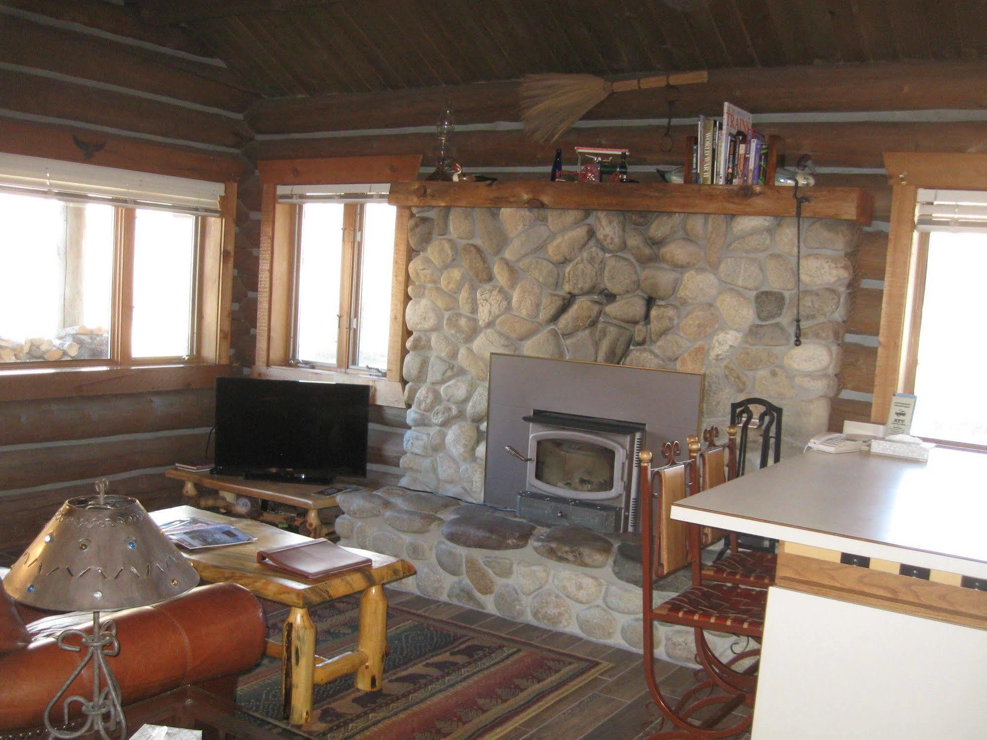Rye Creek Lodge Darby Extérieur photo