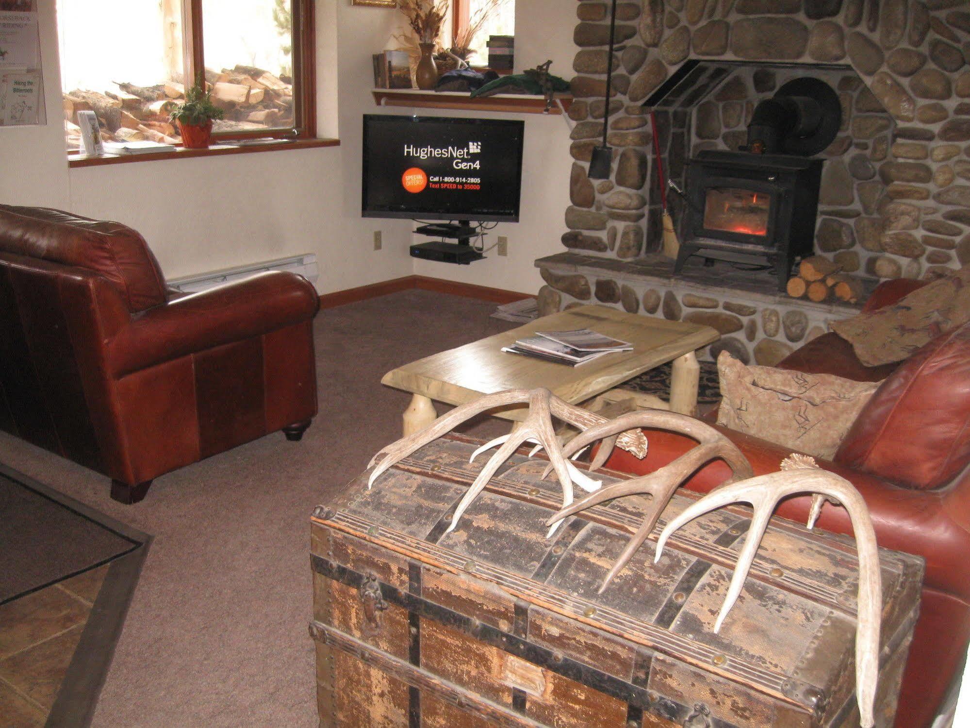 Rye Creek Lodge Darby Extérieur photo